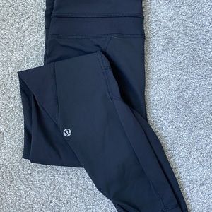 Lululemon cropped black pants